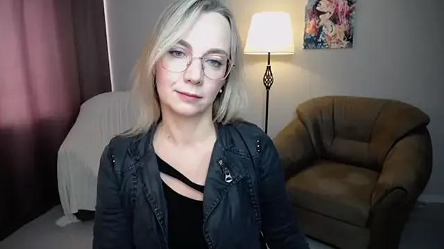 Ava_Elior from StripChat