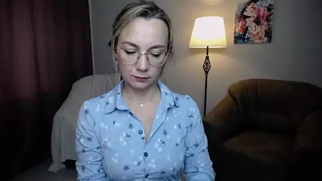 Ava_Elior from StripChat