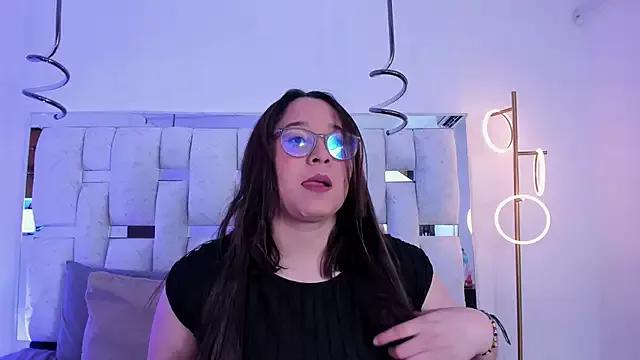 Explore our live girls sluts from our Custom and Multi clubs and checkout exclusive access to highly interactive content, such as shape, hair, titties, pussy type and many more.
