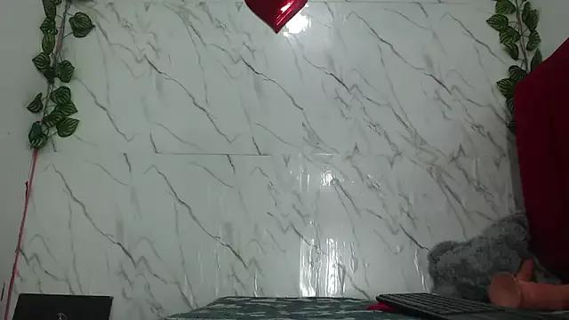 avaleri_cherry from StripChat