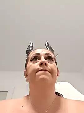 AvaNastyMilf from StripChat is Freechat