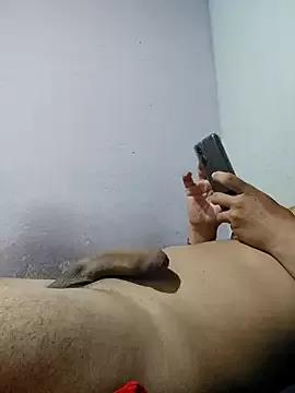 AVENTUREIRO22cm webcams show profile image 