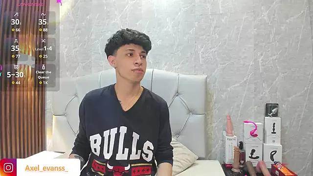 Axel__Evans from StripChat is Freechat