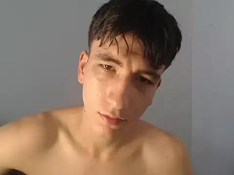 Axel_Dom from StripChat is Freechat