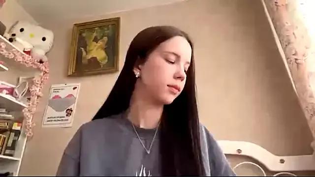 AxyKitten from StripChat is Freechat