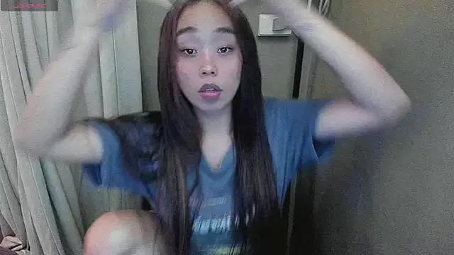 AyaCollins from StripChat