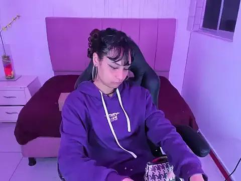 Aymara_tooner_ webcams show profile image 