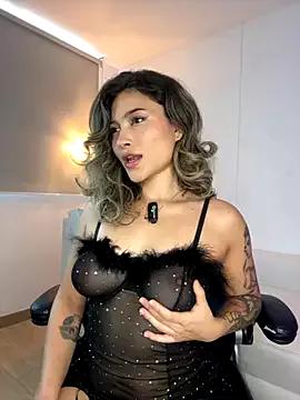 AyraSmith_ from StripChat is Freechat