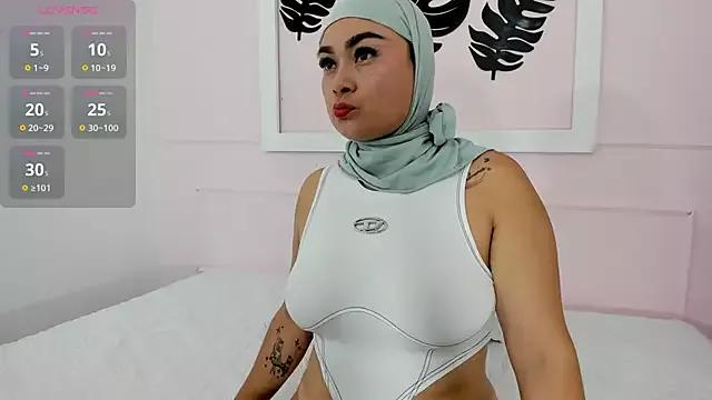 azaharaaa_ from StripChat