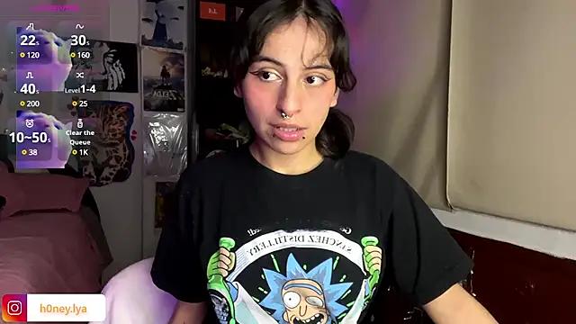 B0nnie_H0ney from StripChat