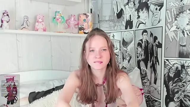 b4by_Emilia from StripChat