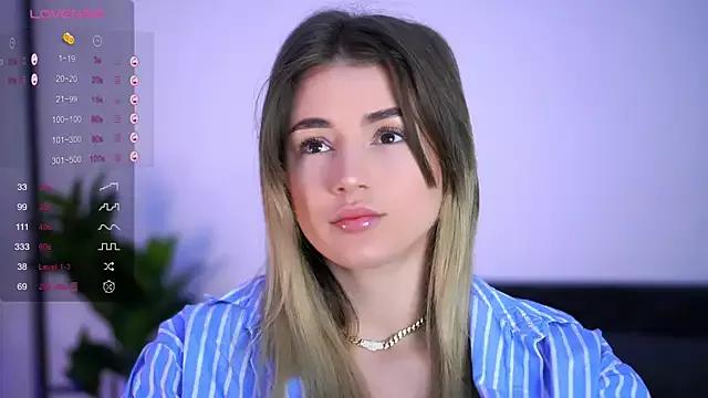 BabbyAisha from StripChat is Freechat