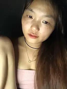 Baby-lan from StripChat is Freechat