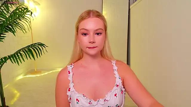 baby_lianaa from StripChat
