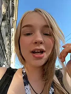 Baby_Tiny from StripChat is Freechat