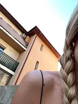 Explore our live girls sluts from our Custom and Multi clubs and checkout exclusive access to highly interactive content, such as shape, hair, titties, pussy type and many more.