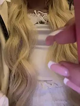 Explore our live girls sluts from our Custom and Multi clubs and checkout exclusive access to highly interactive content, such as shape, hair, titties, pussy type and many more.