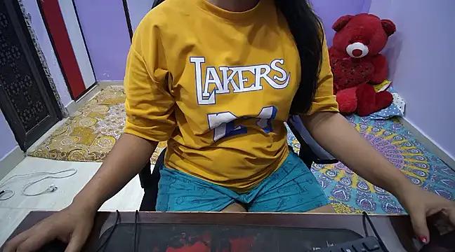 BabyNaina from StripChat