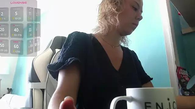 BabyNila from StripChat