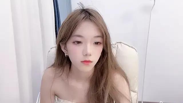 babyting-888- from StripChat is Freechat