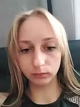 babyXlove from StripChat