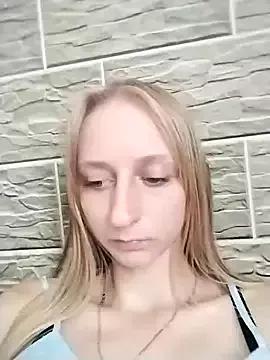 babyXlove from StripChat