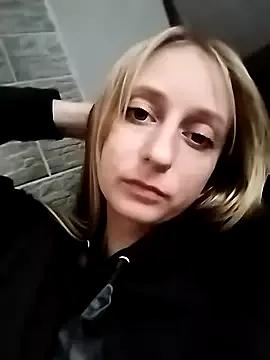 babyXlove from StripChat is Freechat