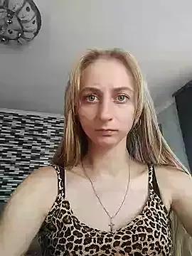 babyXlove from StripChat