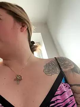BadBitchClaudia from StripChat