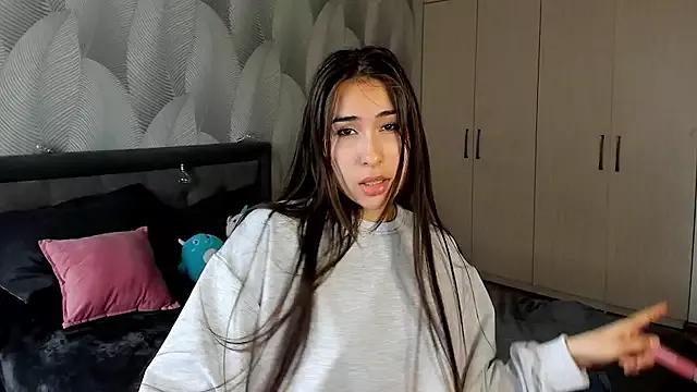 Bambiii_bby from StripChat
