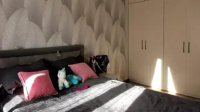 Bambiii_bby from StripChat