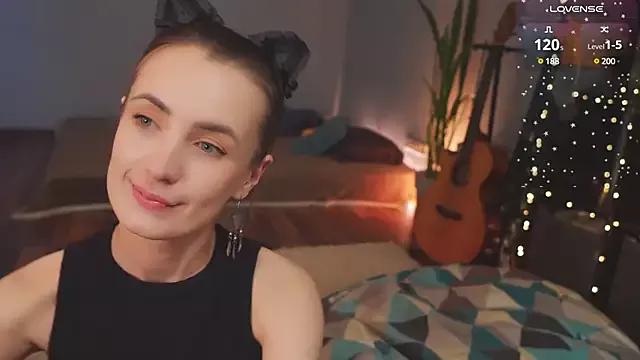 bananya_kitty from StripChat