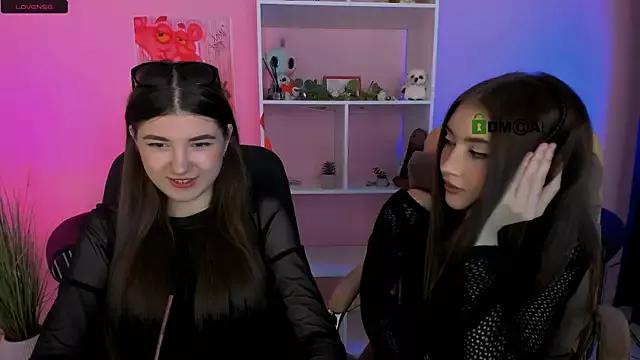 Explore our live girls sluts from our Custom and Multi clubs and checkout exclusive access to highly interactive content, such as shape, hair, titties, pussy type and many more.