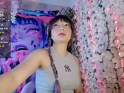 Explore our live girls sluts from our Custom and Multi clubs and checkout exclusive access to highly interactive content, such as shape, hair, titties, pussy type and many more.