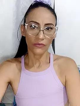 Explore our live girls sluts from our Custom and Multi clubs and checkout exclusive access to highly interactive content, such as shape, hair, titties, pussy type and many more.