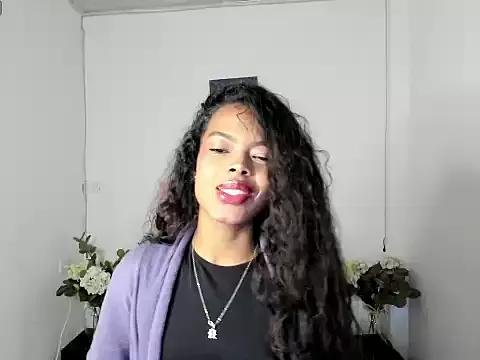 Explore our live girls sluts from our Custom and Multi clubs and checkout exclusive access to highly interactive content, such as shape, hair, titties, pussy type and many more.