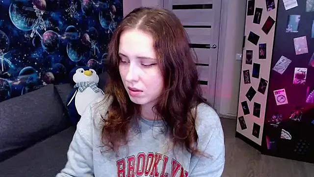 BarbiePieer from StripChat