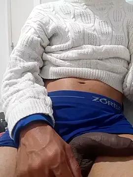 bbehemothh from StripChat