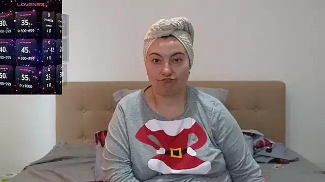 BBW_MILF_4U from StripChat
