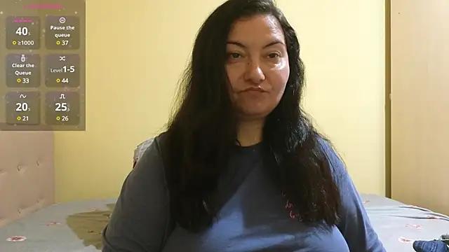 BBW_MILF_4U from StripChat