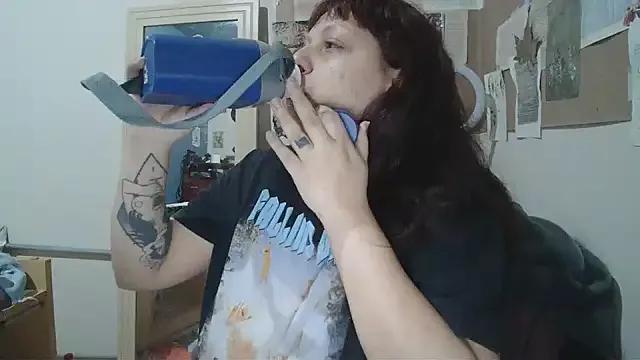 bbyedarling from StripChat