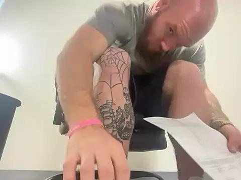 Photos of BearChubby300 from StripChat is Freechat