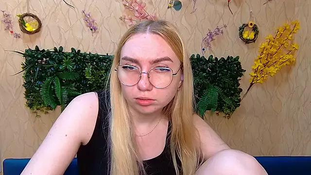 BeatriceFly from StripChat is Freechat