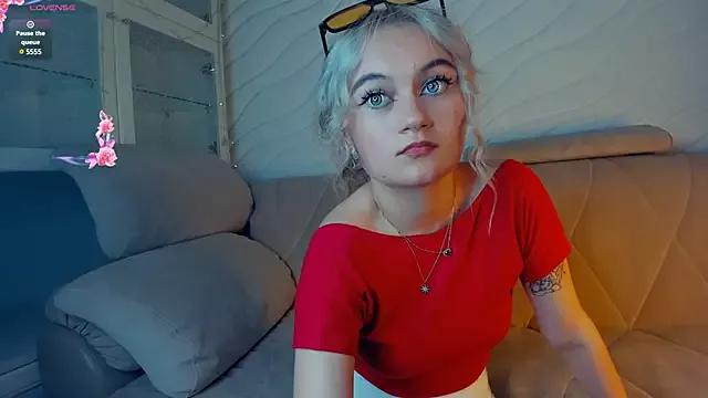 BeatrixEsser from StripChat is Freechat