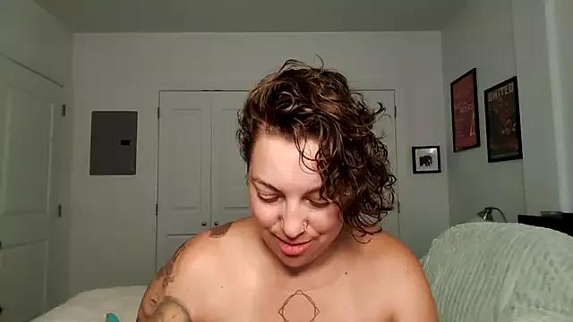 beberoyale from StripChat