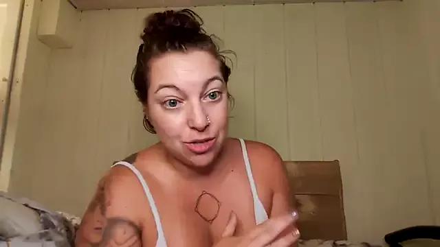 beberoyale from StripChat