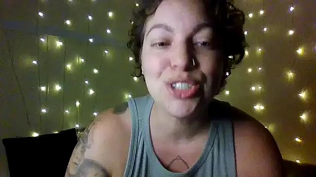 beberoyale from StripChat