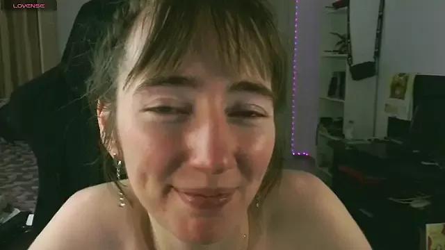 bekkawell from StripChat