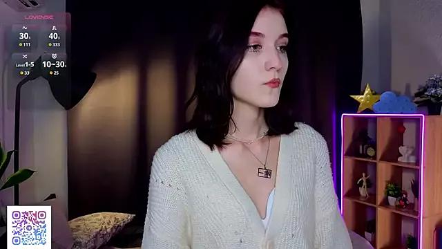 Explore our live girls sluts from our Custom and Multi clubs and checkout exclusive access to highly interactive content, such as shape, hair, titties, pussy type and many more.