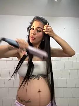 Explore our live girls sluts from our Custom and Multi clubs and checkout exclusive access to highly interactive content, such as shape, hair, titties, pussy type and many more.